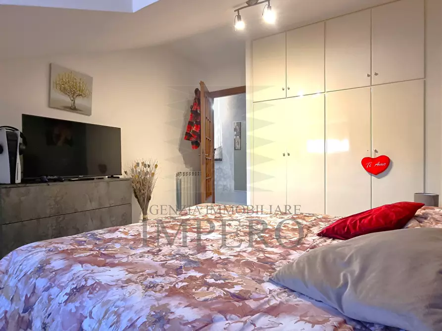 Immagine 10 di Trilocale in vendita  in Corso Limone Piemonte 112 a Ventimiglia