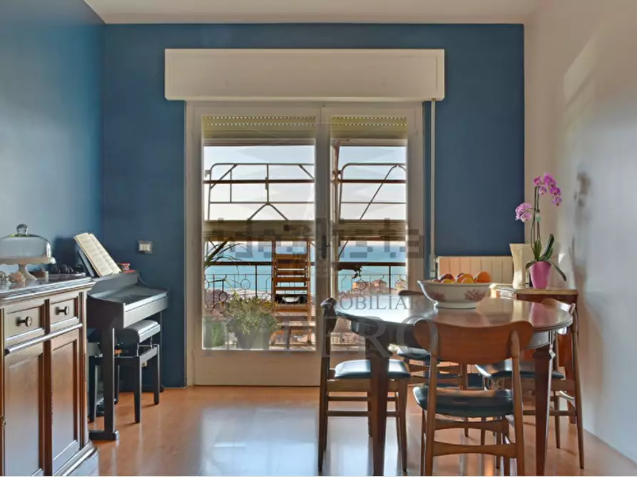 Immagine 6 di Quadrilocale in vendita  in Via delle Gerbere 1F a Ventimiglia