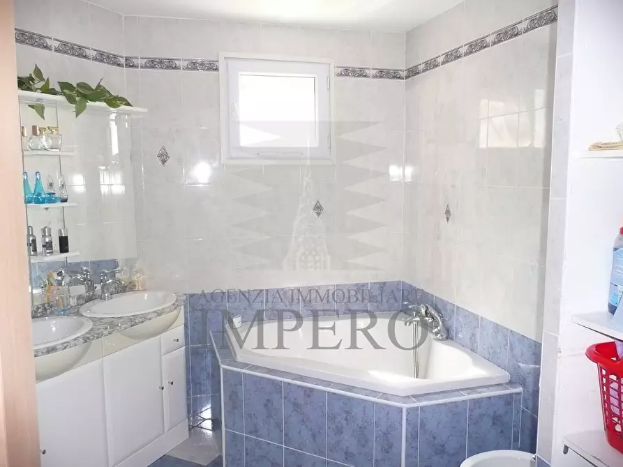 Immagine 17 di Quadrilocale in vendita  in Località Verrandi a Ventimiglia