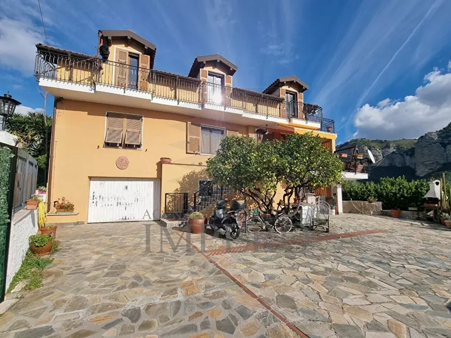 Immagine 25 di Casa indipendente in vendita  in Via Tamagna 25 a Ventimiglia