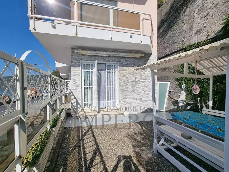 Immagine 21 di Bilocale in vendita  in Via Cavalieri di Malta 10 a Ospedaletti