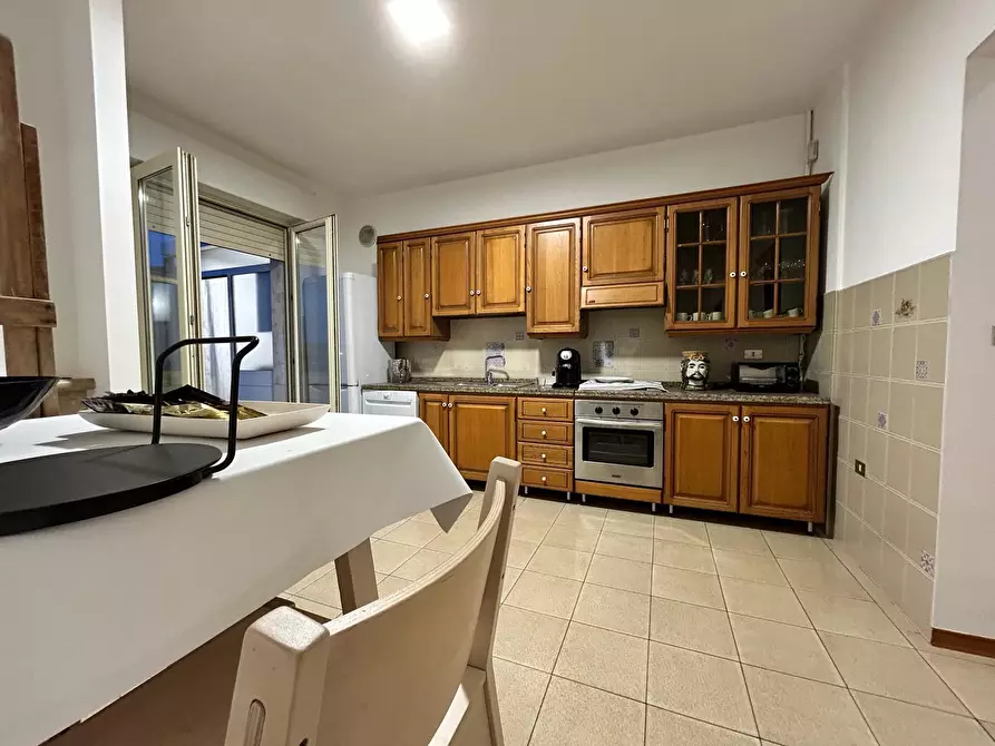 Immagine 10 di Pentalocale in affitto  in Viale Maiella 23/A a Francavilla Al Mare