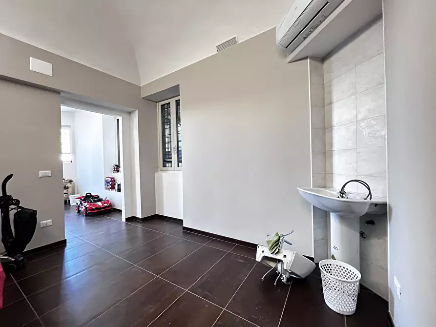 Immagine 5 di Locale commerciale in affitto  in Via Adriatica Sud 228 a Francavilla Al Mare