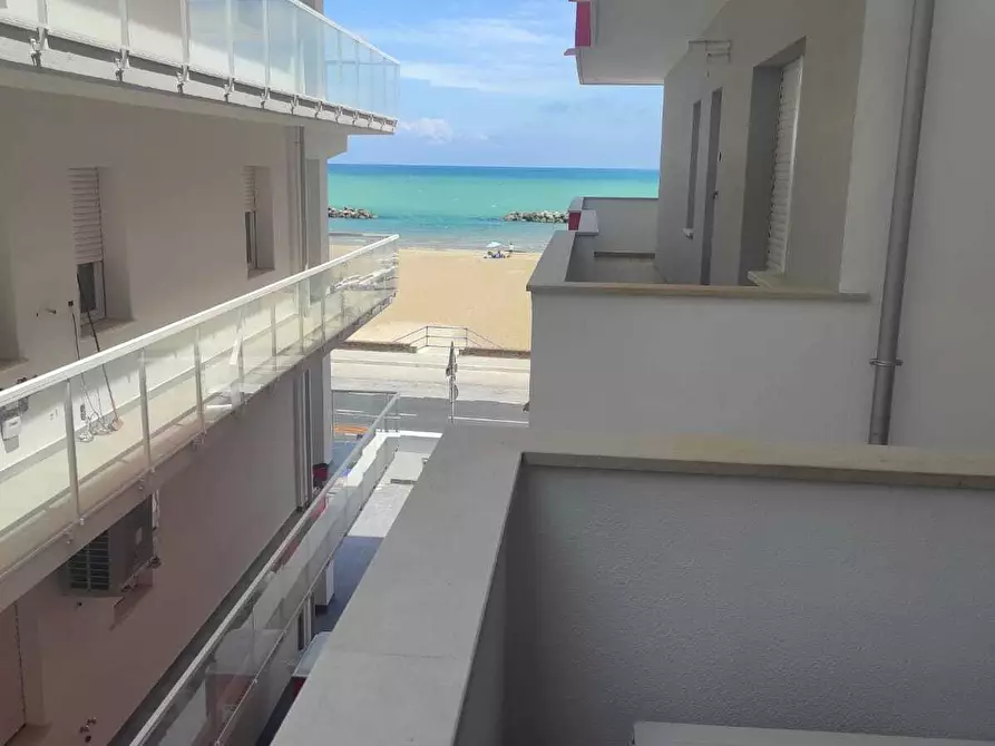 Immagine 22 di Quadrilocale in affitto  in Viale Maiella 23/A a Francavilla Al Mare