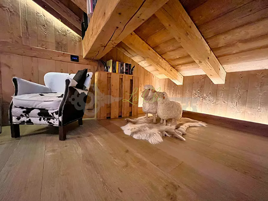 Immagine 6 di Trilocale in vendita  in Via Circonvallazione 11 a Courmayeur