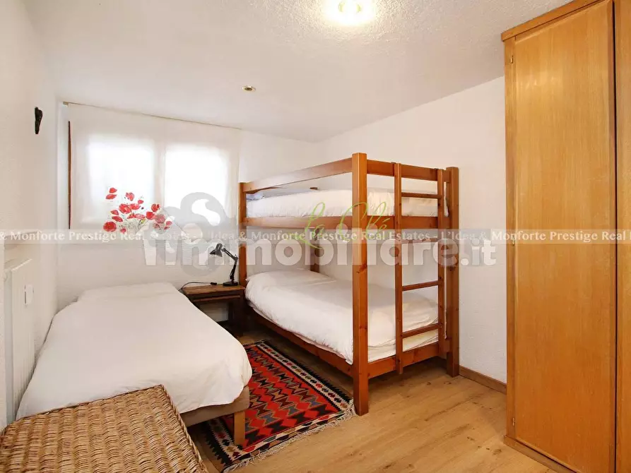 Immagine 19 di Trilocale in vendita  a Courmayeur