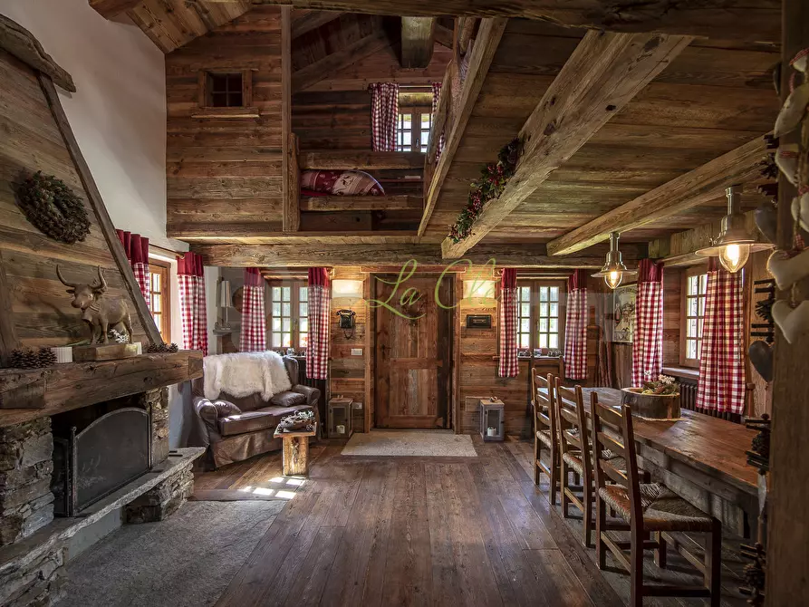 Immagine 2 di Trilocale in affitto  in Località Cuignon 1 a Courmayeur