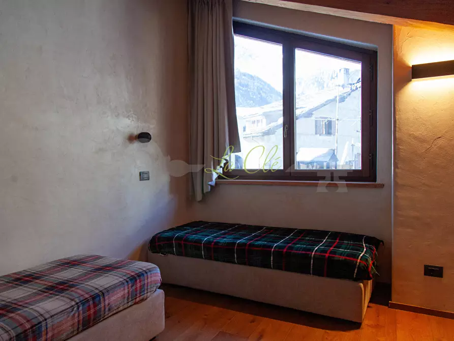 Immagine 21 di Trilocale in affitto  in Via Roma 47 a Courmayeur