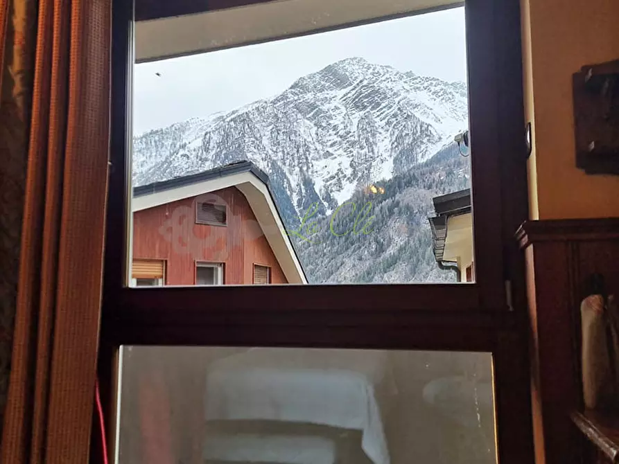 Immagine 16 di Quadrilocale in affitto  in Via Roma 10 a Courmayeur