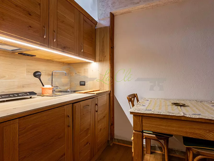 Immagine 19 di Baita in vendita  in Chemin de Prasouy 30 a Pre'-Saint-Didier