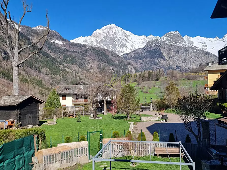 Immagine 14 di Trilocale in affitto  a Pre'-Saint-Didier