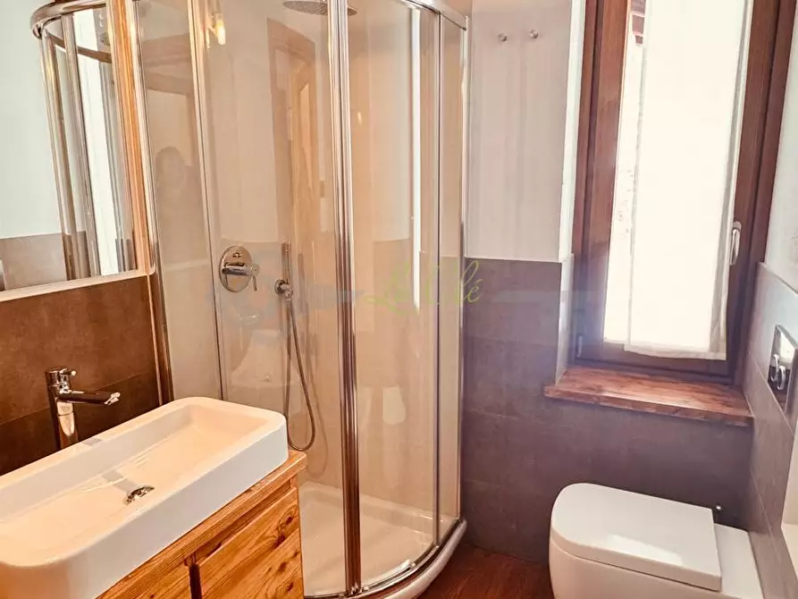 Immagine 15 di Mansarda in affitto  a Pre'-Saint-Didier