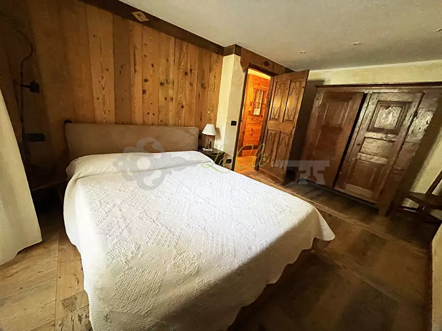 Immagine 8 di Bilocale in affitto  a Courmayeur