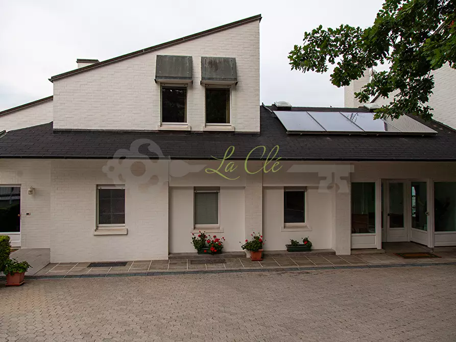 Immagine 43 di Albergo/B&B/Residence in vendita  a Brissogne