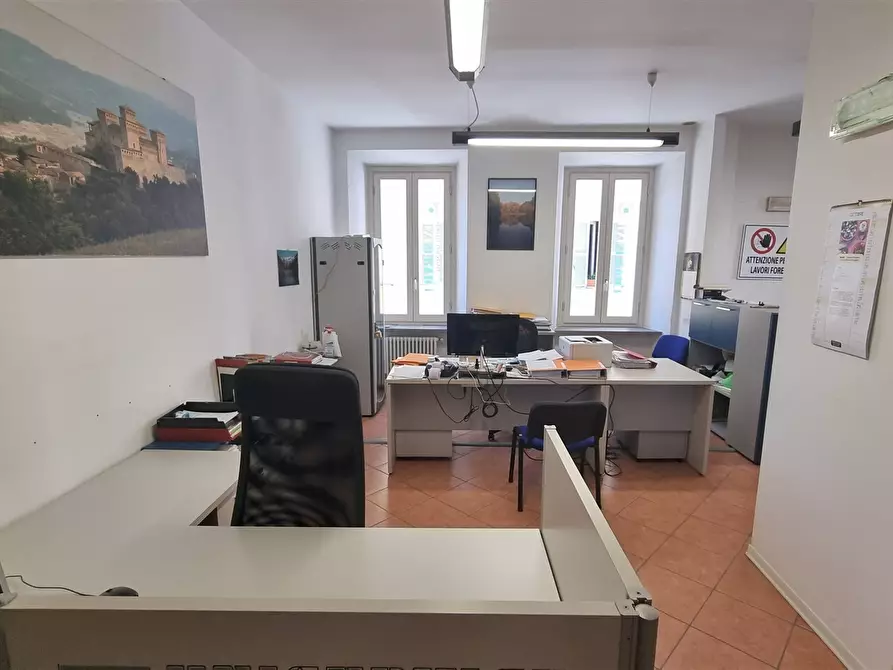 Immagine 3 di Ufficio in affitto  in Piazza Giacomo Ferrari 1 a Langhirano