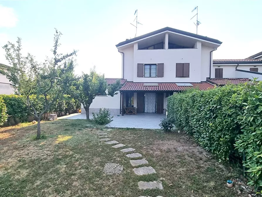 Immagine 2 di Villetta a schiera in vendita  in Via Ottavio Pattacini 7 a Parma