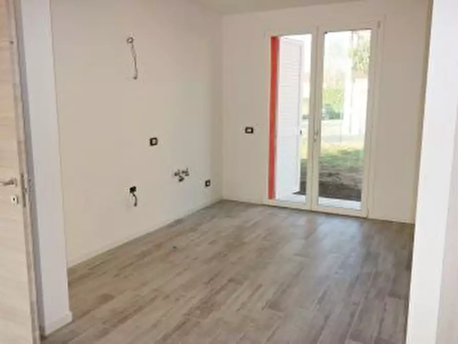 Immagine 9 di Casa bifamiliare in vendita  in Via Gina Romani 15 a Parma