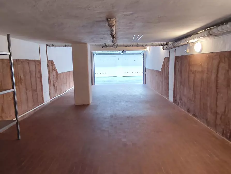 Immagine 12 di Garage in affitto  in Viale del Sagittario Traversa B 8 a Modena