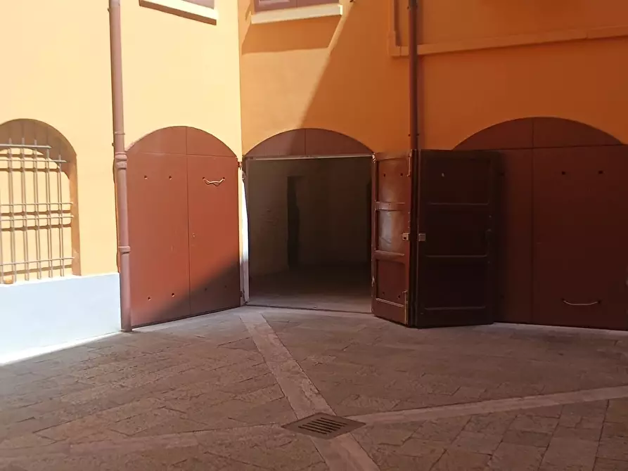 Immagine 1 di Garage in vendita  in Via dei Balugola 14 a Modena