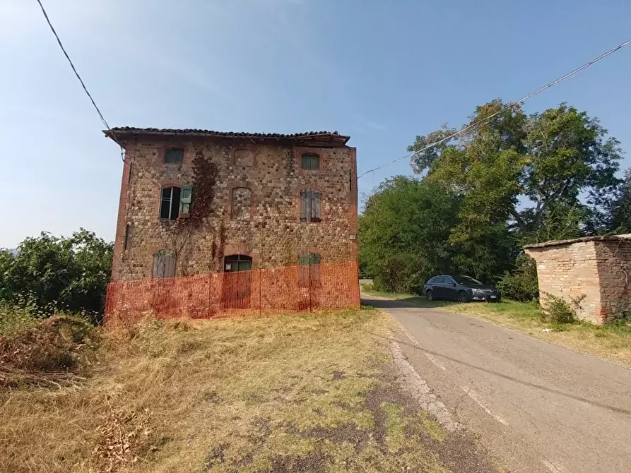 Immagine 7 di Rustico / casale in vendita  in Via Castello 45 a Monte San Pietro
