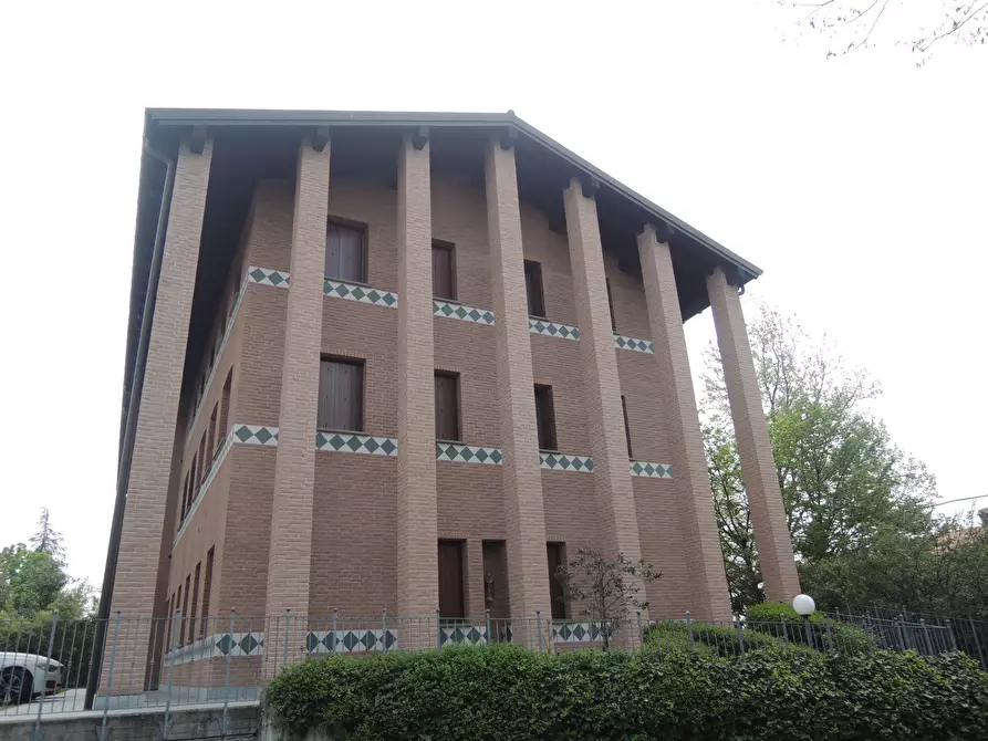 Immagine 12 di Bilocale in affitto  in Via Abetone Superiore 142-162 a Maranello