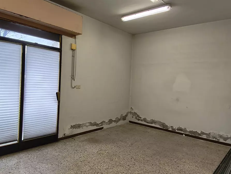 Immagine 4 di Laboratorio in vendita  in Via Ennio Carando a Modena