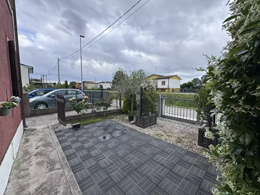 Immagine 17 di Porzione di casa in vendita  a Villadose