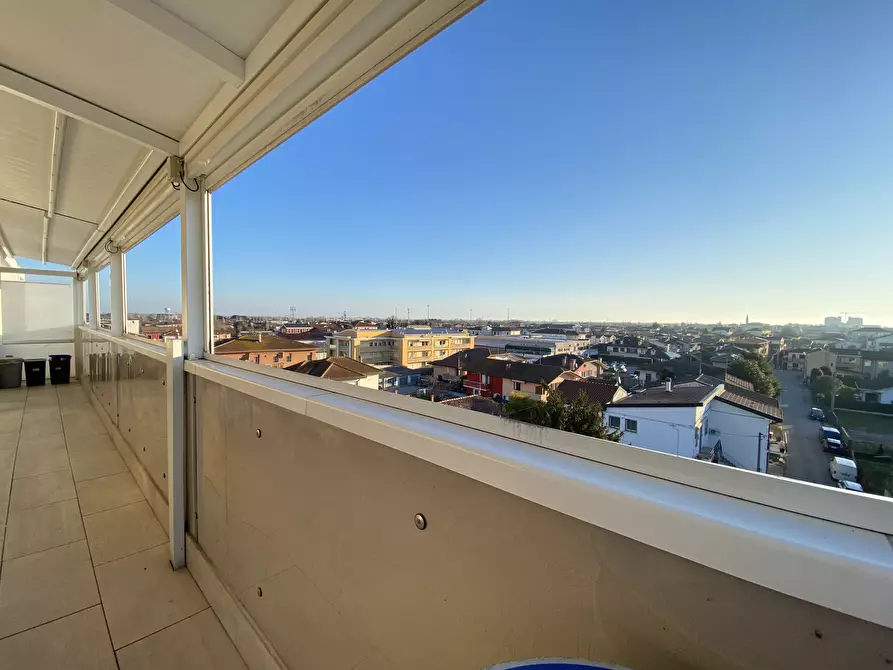 Immagine 9 di Attico in vendita  in Corso Risorgimento a Porto Viro