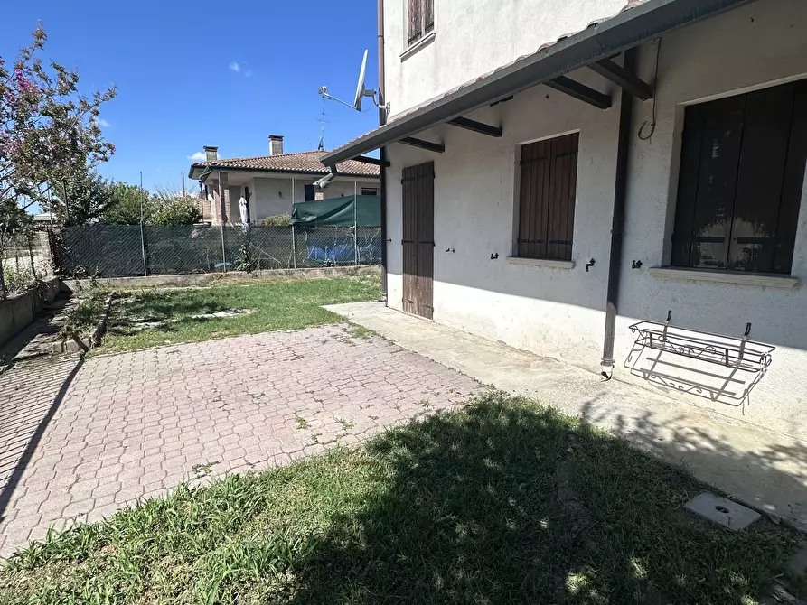 Immagine 22 di Casa indipendente in vendita  a Rovigo