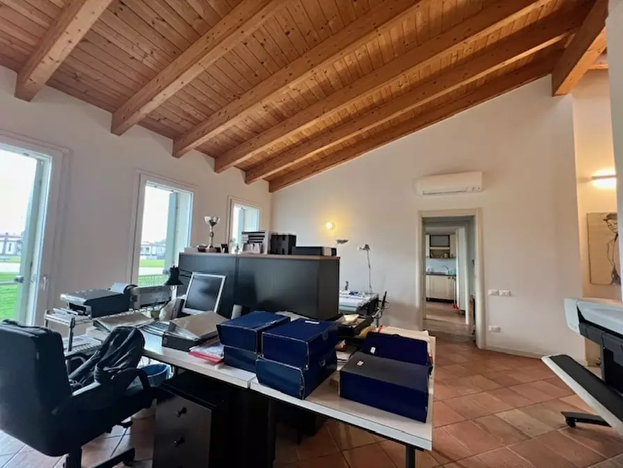 Immagine 14 di Villa in vendita  a Rovigo