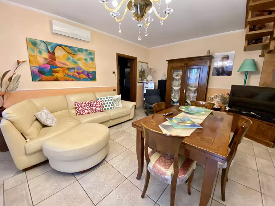 Immagine 4 di Casa bifamiliare in vendita  in Via Marco Polo a Guarda Veneta