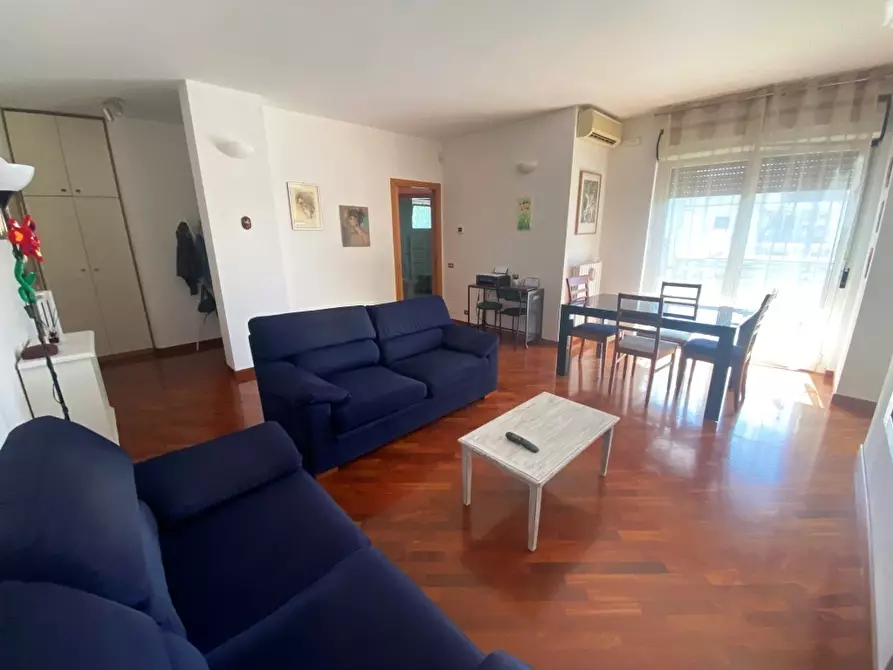 Immagine 1 di Trilocale in vendita  in Via g. di vittorio 4/B a Casamassima