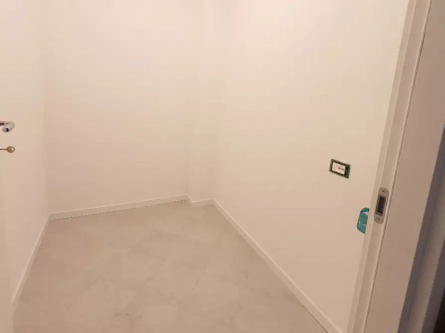 Immagine 8 di Ufficio in vendita  in ZONA VIA MILANO a Brescia