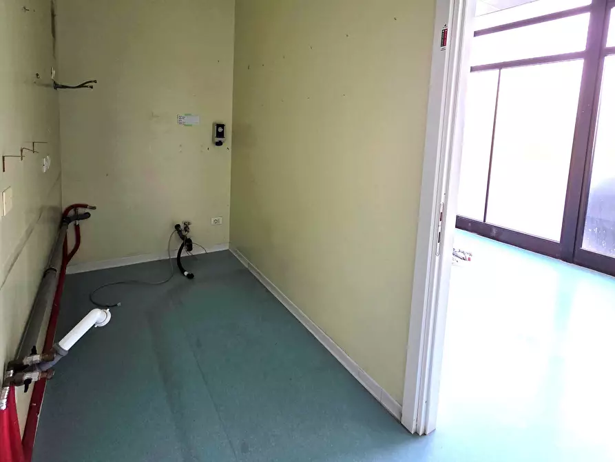 Immagine 19 di Ufficio in affitto  in Via Orzinuovi a Brescia