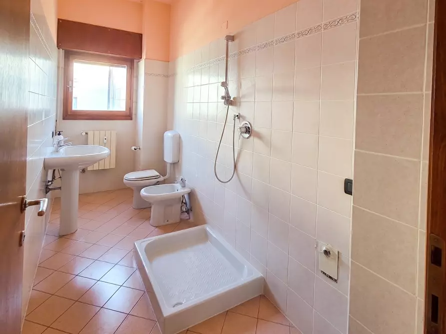 Immagine 16 di Quadrilocale in vendita  in Via XXV Aprile a Brescia