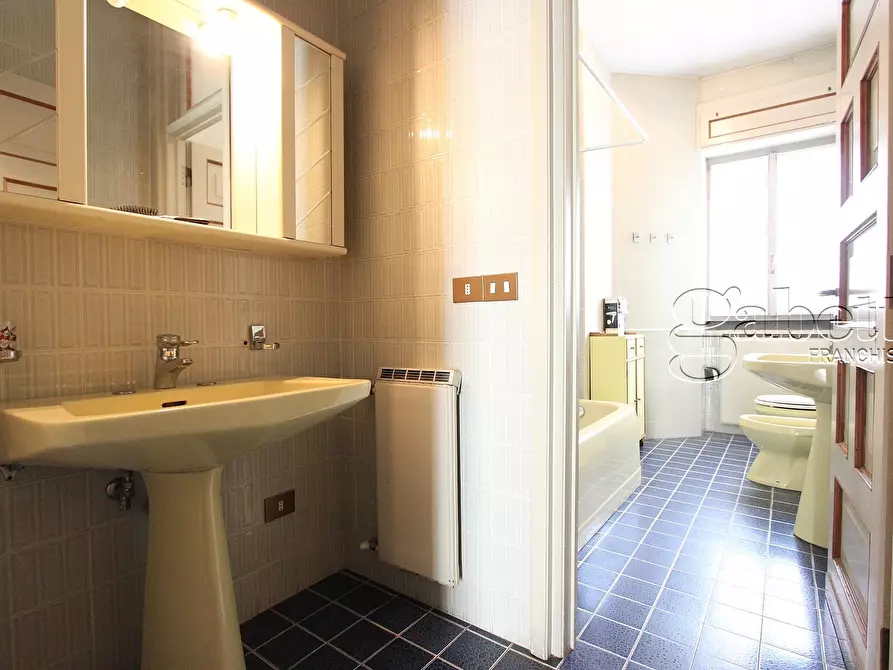 Immagine 24 di Villa in vendita  in Via Fratelli Bandiera a Nerviano