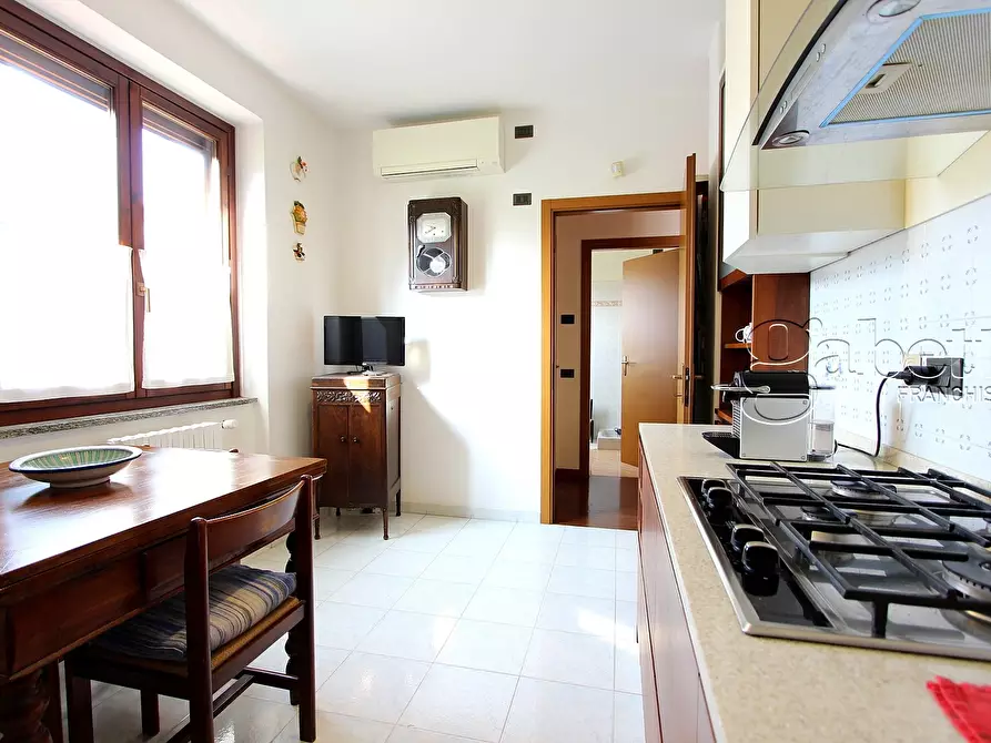 Immagine 8 di Villetta a schiera in vendita  in Via Cesare Battisti a Nerviano