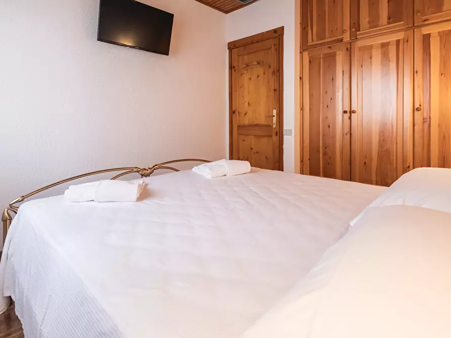 Immagine 32 di Villa in vendita  in Strada Provinciale 6 56 a Montecopiolo