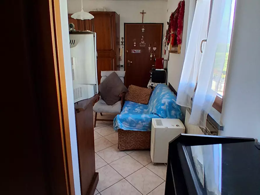 Immagine 6 di Bilocale in vendita  in via di poggio seconda a Lucca