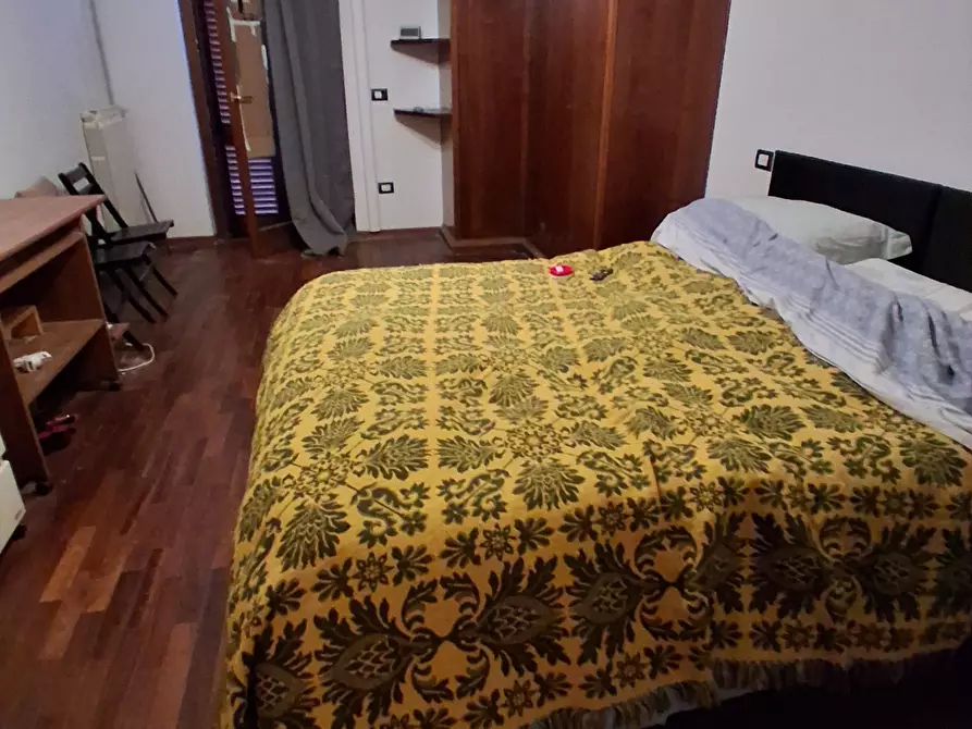Immagine 3 di Quadrilocale in vendita  in Viale G. Puccini 91 a Lucca