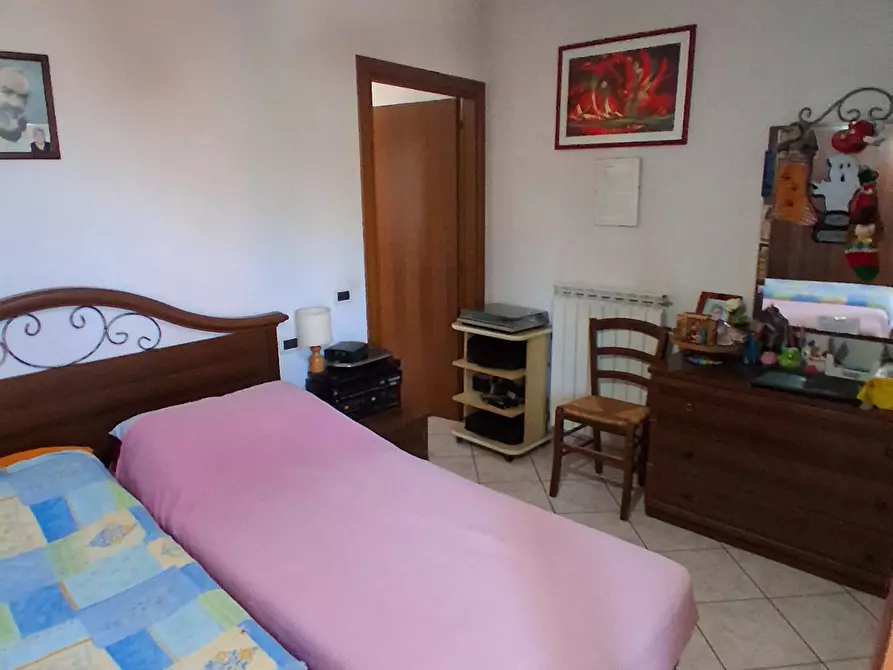 Immagine 7 di Bilocale in vendita  in via di poggio seconda a Lucca