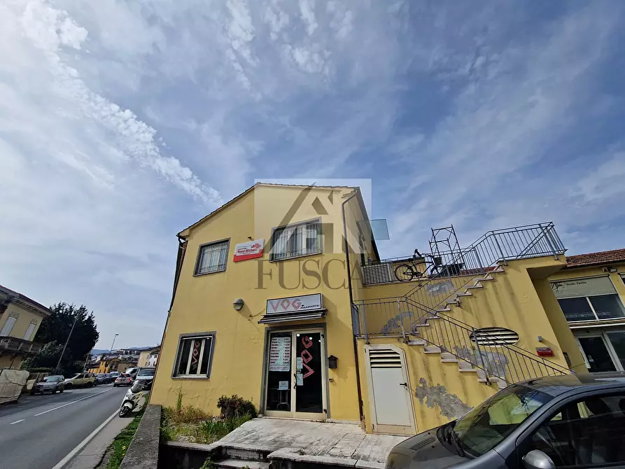 Immagine 11 di Ufficio in affitto  in Via Teodoro Borgognoni 124 a Lucca
