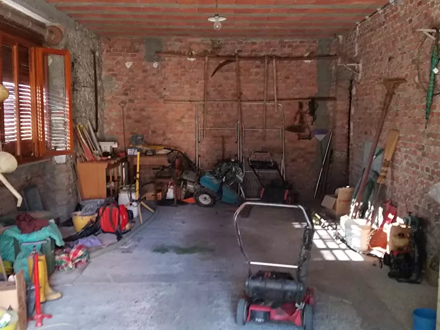 Immagine 5 di Villa in vendita  in Via della Chiesa Diciottesima a Lucca