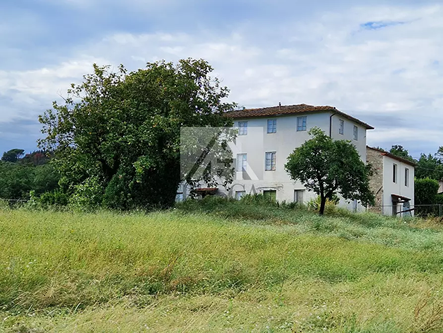 Immagine 1 di Rustico / casale in vendita  in Traversa V Via della Pieve Santo Stefano a Lucca