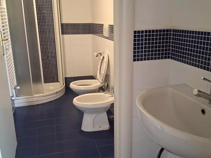 Immagine 11 di Bilocale in vendita  in Via delle Ville Prima a Lucca