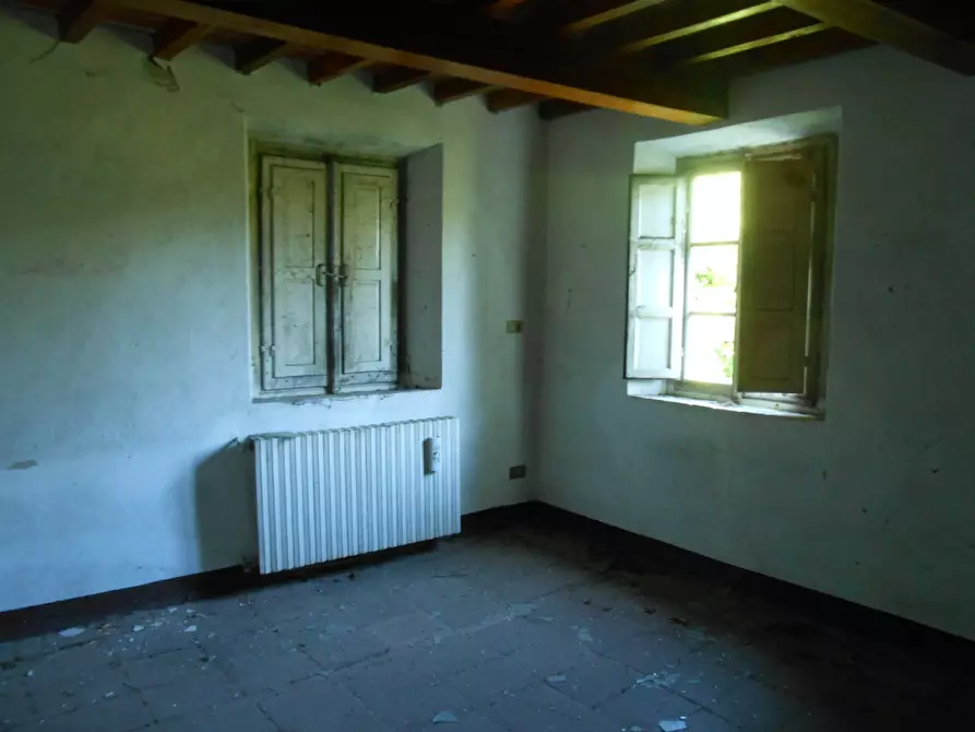 Immagine 29 di Rustico / casale in vendita  in via della pieve a Capannori