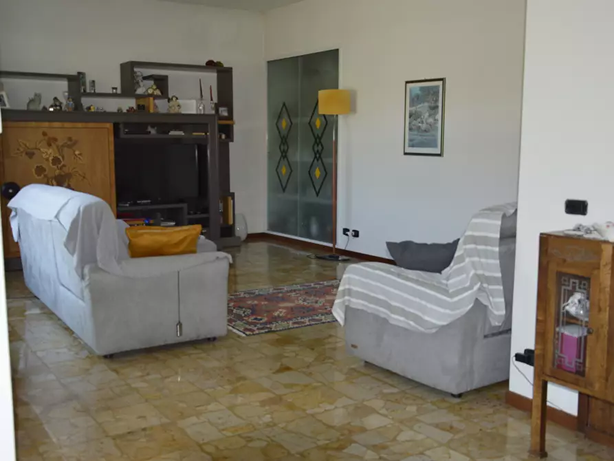 Immagine 4 di Villa in vendita  in Traversa 1 di Via per Corte Nocco a Lucca