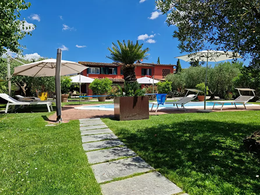 Immagine 2 di Rustico / casale in vendita  in Via del Giardinetto a Lucca