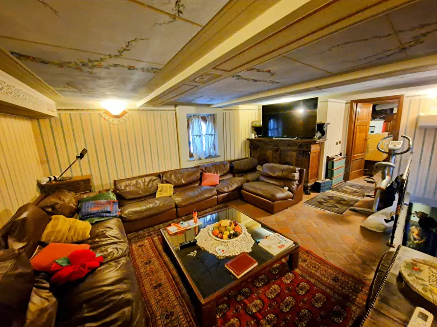 Immagine 35 di Pentalocale in vendita  in piazza san pietro somali a Lucca