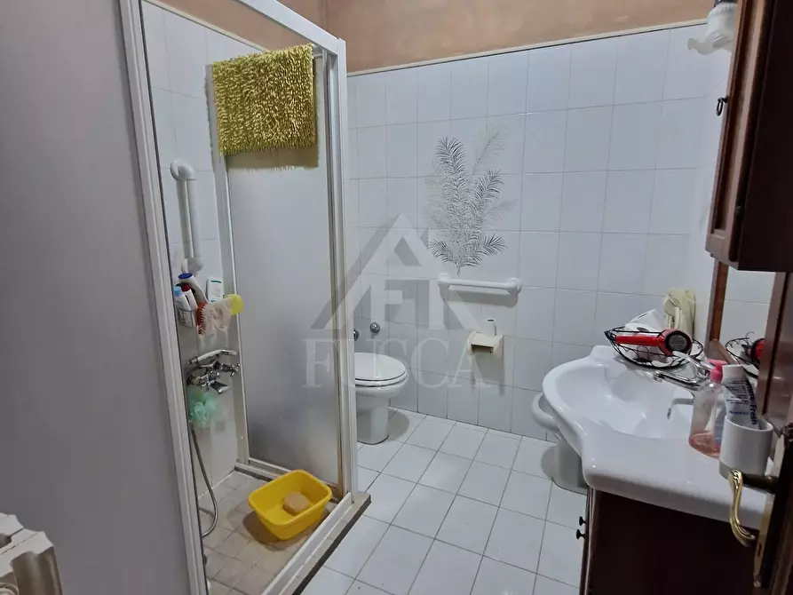 Immagine 9 di Quadrilocale in vendita  in Via delle Gavine 531 a Lucca